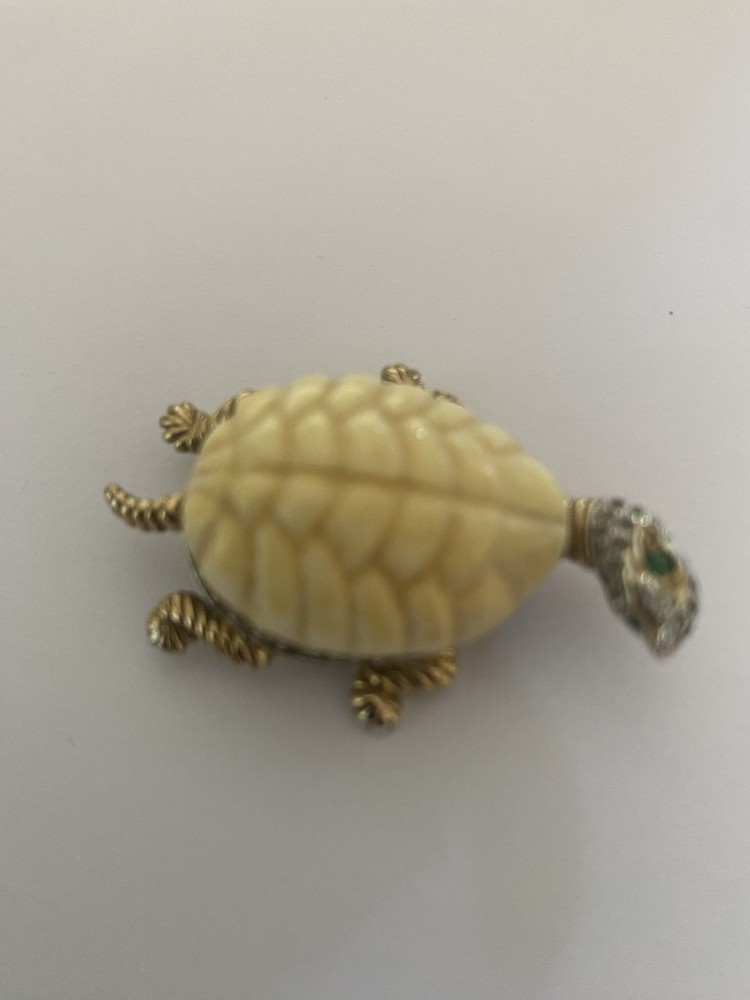 Nettie Rosenstein Vintage Turtle Brooch Gold Tone Signed