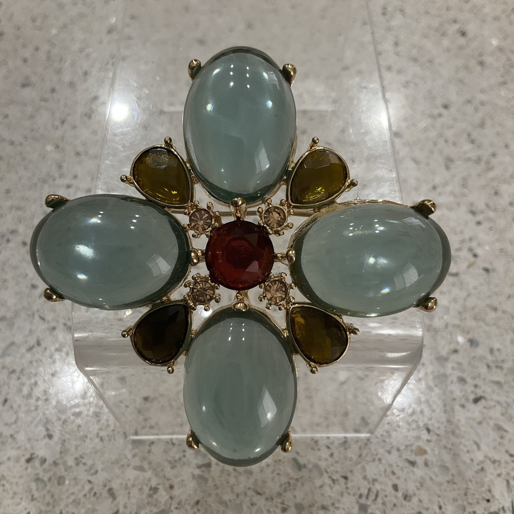 Vintage Gold Tone Translucent Seafoam Green Cabochon Maltese Cross Brooch Pin