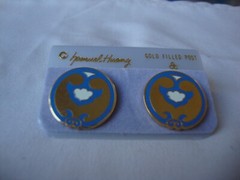 VINTAGE SAMUEL HUANG DESIGNER CLOISONNE RETRO ABSTRACT WHITE BLUE STUD EARRINGS