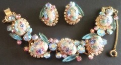 D&E JULIANA STIPPLED BLUE EASTER EGG RS ART GLASS BRACELET EARRINGS SET BOOK PC