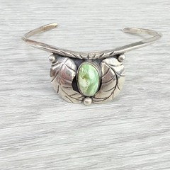 Vintage Silver Southwestern Style Green Turquoise Handmade Cuff Bracelet