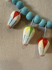 Flying Colors Ceramic Hot Air Balloon Necklace Vintage Hand-Painted 16″ Rare!