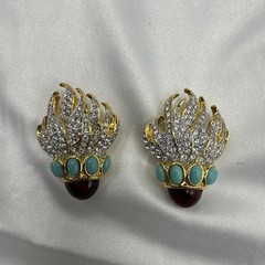 NWOT ‘94 Eternal Flame Elizabeth Taylor for Avon Clip on Earrings. Box /Dust Bag