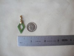 VTG 1970s HANDMADE GREEN JADE FENG SHUI DIAMOND YELLOW GOLD FILLED CHARM/PENDANT