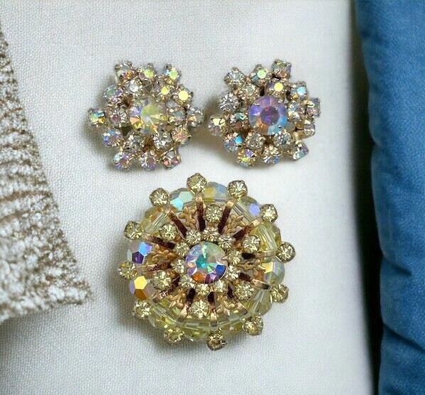 VTG Unsigned AB Rhinestone beaded Flower tiered brooch/earrings set mid century