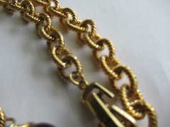 Vintage 1980’s gold plate cable chain Mogul Jewel tone Glass Necklace 28 in