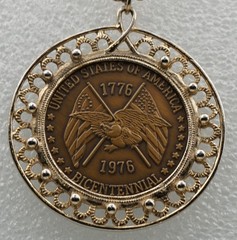 Gold-Tone Necklace Bicentennial Liberty Bell Double Sided Pendant 1776-1976 24″