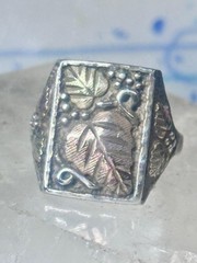 Black Hills Gold ring grape leaves size 9.5 pinky Sterling silver women men