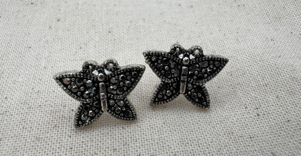 Vintage Marcasite Butterfly Small Stud Earrings Silver Tone Pierced Unbranded