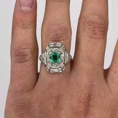 Art Deco Platinum Ladies 6.6x6mm 1.00ct Green Emerald & Diamond Ring Size 8.5