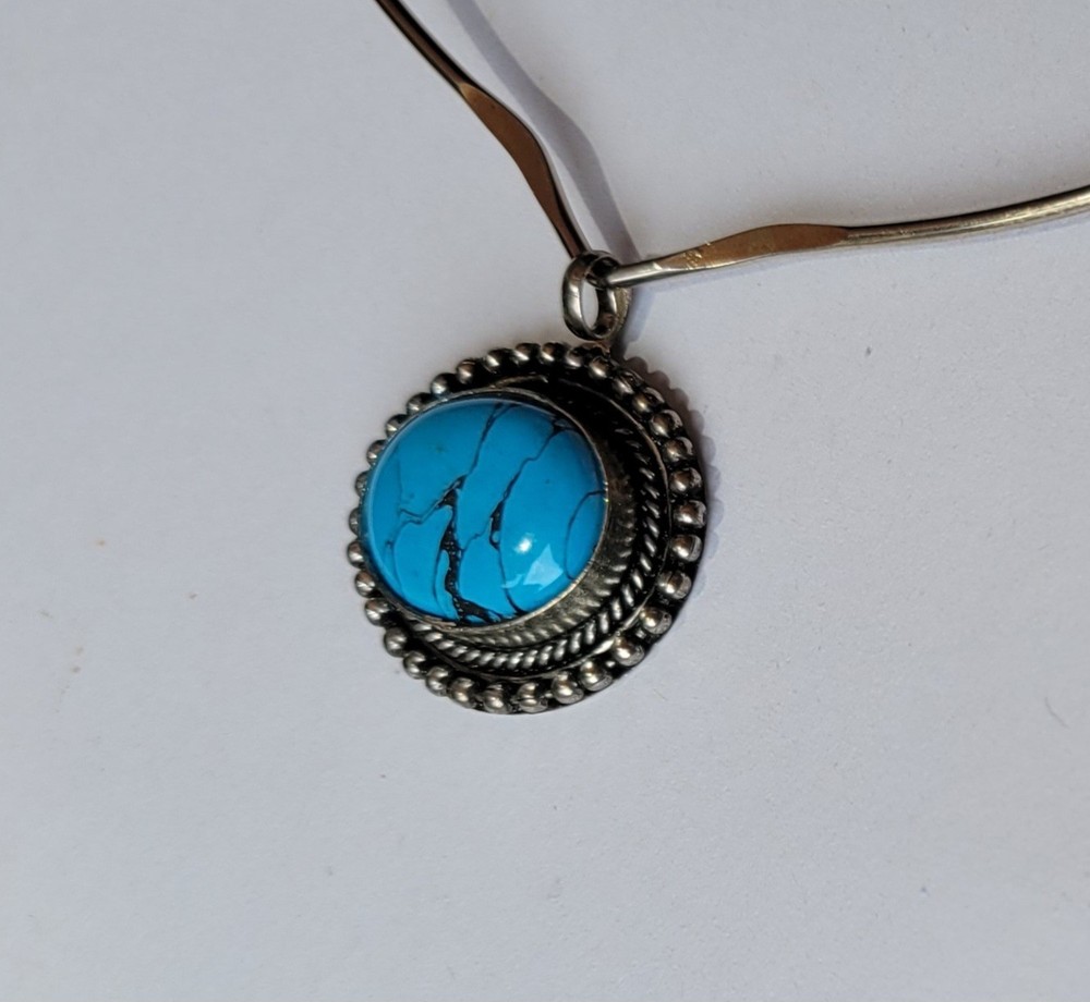 Southwestern Turquoise Blue Howlite Nickel Silver Pendant Stiff Choker Necklace
