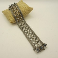 Vintage Mesh Bracelet Twisted Links Blue Bead Accents Safety Chain Silver Tone