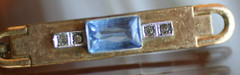 vintage:* ART DECO BLUE TOPAZ W/INSET STONES ON GOLD TONE PIN 1 7/8″ C-CLASP XCN