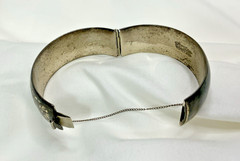 925 Vintage Sterling Silver Black Forstner Bangle Bracelet 2.5 Inches 1.3 oz