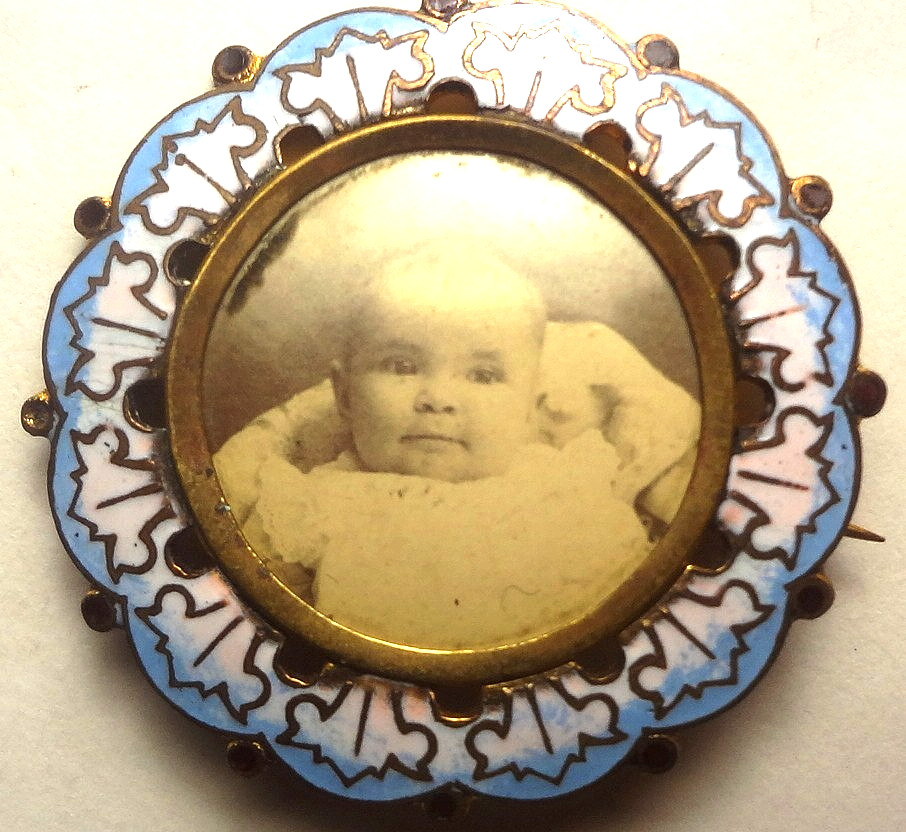 c1890 MOURNING PIN – BABY BOY CELLULOID PHOTO – CHAMPLEVE ENAMELED FRAME