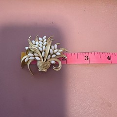 Vintage Flower Basket Brooch-cream Enamel & White Stones. Signed ART B1-0020