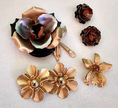 Vintage High End Flower Brooch Earring Jewelry Lot wSets Hollycraft Weiss Emmons