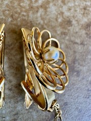 Vintage Sweater Clips Gold Tone Flower Faux Pearl Chain Mid Century 1950s