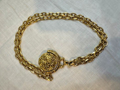 Vintage Goldette Gold Tone Large Swivel Locket Pendant Necklace Heavy Book Chain