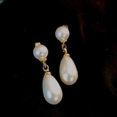 💋 Vintage Classic 14K Yellow Gold White Pearl Dropdown Dangle Earrings G1011