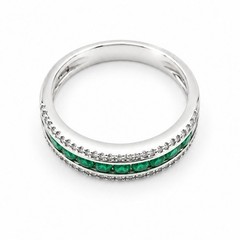 14K WHITE GOLD .55CTW EMERALD & .10CTW SI2 DIAMOND HALF BAND – SIZE 7