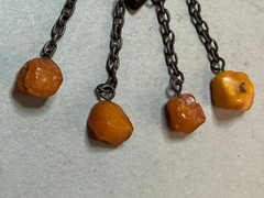 NATURAL OLD ANTIQUE COGNAC BALTIC AMBER BROOCH 15,4 gr LATVIA ETHNIC