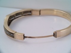 STUNNING ANTIQUE 14K GOLD FILLED WHITE & BLUE STONE HINGED BANGLE BRACELET