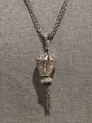 VTG Celebrity Silvertone Pendant Necklace W/Black Bead & Filagree 3 strand chain