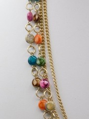 A889-VINTAGE NECKLACE~COLORFUL BEADS/GOLD TONE~46″ LONG~NO CLASP~PRETTY!
