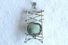 Beautiful Prehnite Green Crystal w/ Unique Abstract 925 Sterling Silver Design