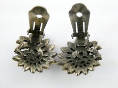 Vintage Gilt Brass Red Garnet Studded Clip on Earrings 10g Starburst Motif .75In