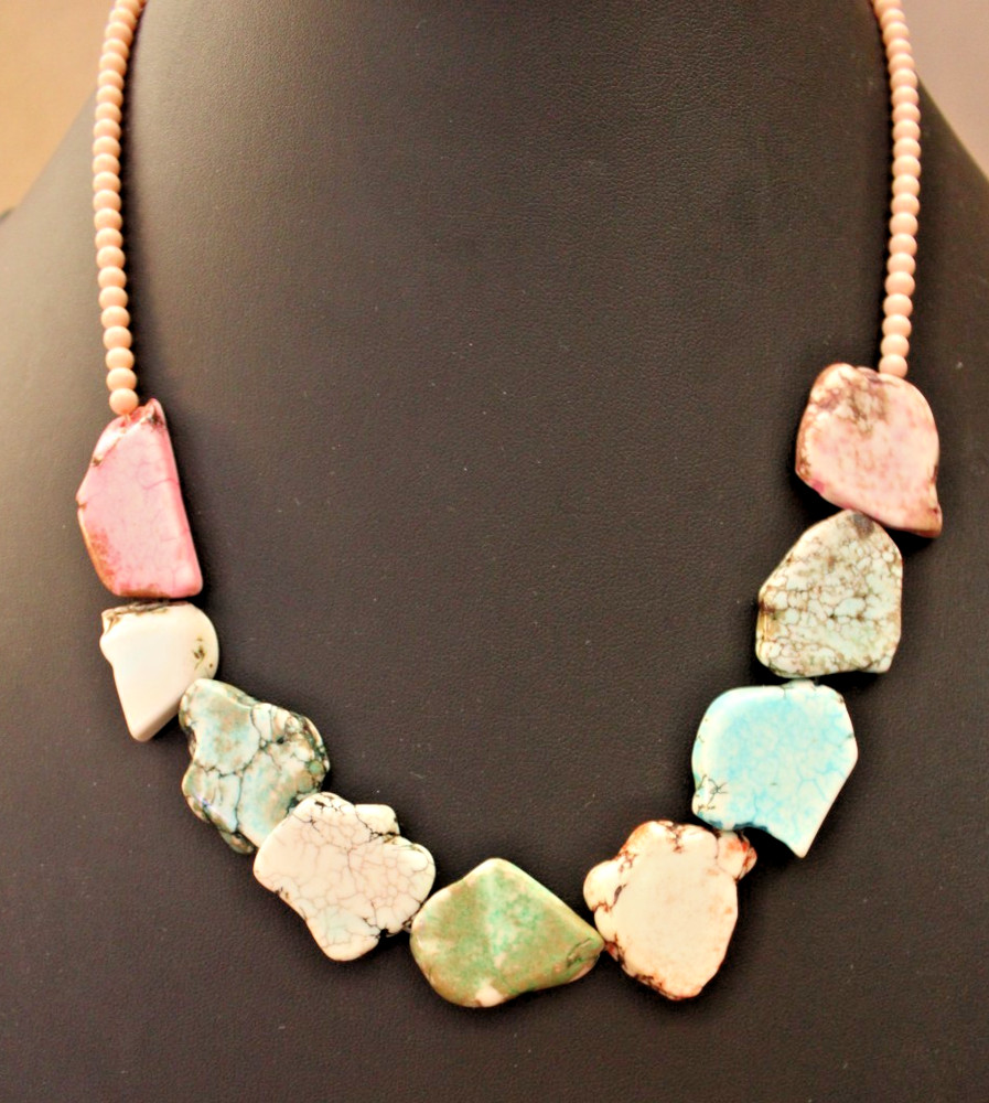 Vintage Dyed Howlite/ Magnesite Pastel Statement Necklace 20″