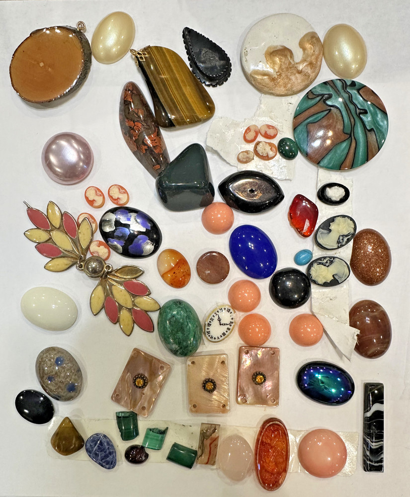 Antique Mixed Jewelry Findings Cameo MOP Plastic Lucite Stone Cabochon Craft Lot