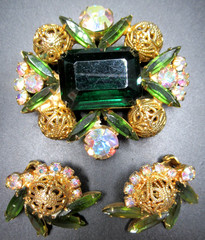 JULIANA BOOK PIECE! Green Rhinestone Golden Filigree Ball Brooch Earring Set