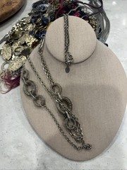 Vintage Good Quality costume jewelry lot Some Signed V85