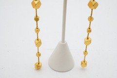 Vintage Clip On Earrings Gold Tone Z7