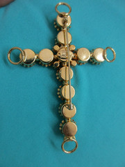 ANTHONY ATTRUIA Signed CROSS BROOCH Crystal/RHINESTONE 3.75″ Retro Religious Vtg