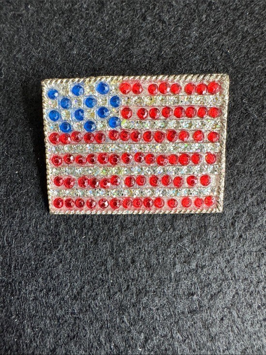 VTG American Flag Rhinestone Brooch Silver Tone Patriotic USA Pin