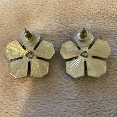 Vintage Gold Tone Contemporary Faux Tortoise & Rhinestone Flower Pierced Earring