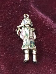9K Vtg Scottish Full Highland Dress Enamel Bag Piper Kilt Charm Pendant 3.0 Gr