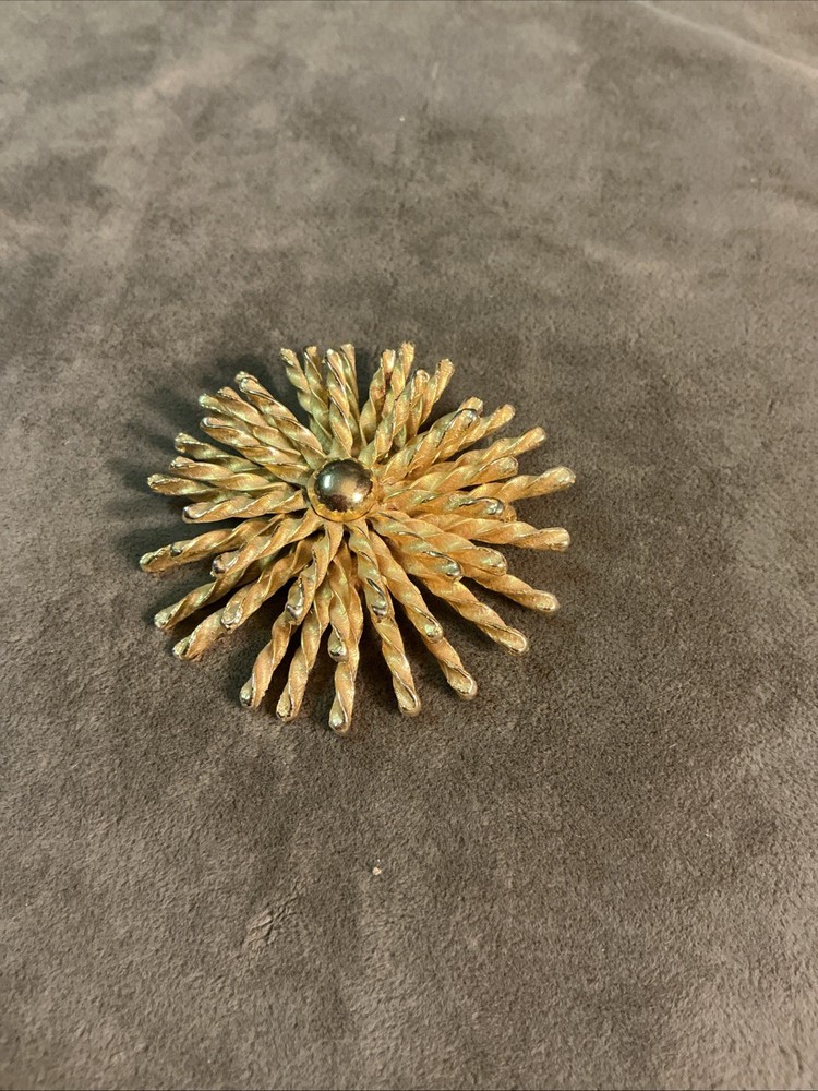 Then Signed Monáe Goldtone Starburst 1970S Vintage Pin/Brooch