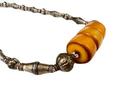 ATQ Yemeni Bedouin Ethnic Butterscotch Bakelite Silver Alloy Beads Necklace 19.5