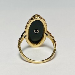 Uncas 10K Yellow Gold Onyx Diamond Chip Size 6 Ring 4.3g