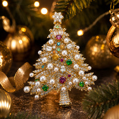 Vintage Crystal Christmas Tree Brooch Gold Tone Pearl Rhinestone Pin Gift
