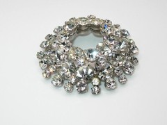 VINTAGE LARGE DOMED ROUND RHINESTONE SUNBURST BROOCH PRONG SET CLEAR CRYSTAL
