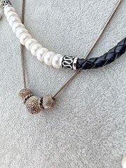 Y2K 2000s 1990s VTG Leather & Pearls Gothic *3 Necklaces STACK* 1980s long Korea