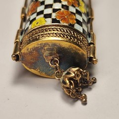 VINTAGE VERMEIL GOLD OVER SILVER ENAMEL ASIAN MEMENTO PENDANT – RARE – 1.5″