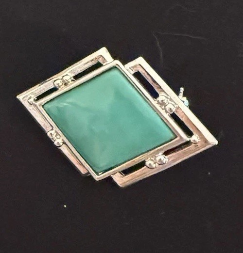 Vintage Art Deco Brooch Green Glass Or Acrylic
