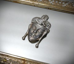 ART DECO VINTAGE STERLING SILVER ASIAN BUDDHIST REGAL FACE PIN FIGURAL BROOCH