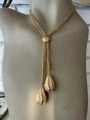 ESTATE VINTAGE GOLD TONE LARIAT CHAIN TEXTURED BEAD TASSEL NECKLACE 14″